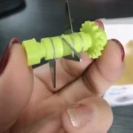 Kitchen Manual Roller Garlic Cutter Quick Grinding Garlic Tool Random Colour Delivery - Image 3