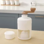 Household Small Manual Ice Crusher Portable Mini Ice Smoothie Machine - Image 2