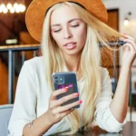 AhaStyle PT133-C Silicone Adhesive Card Case - Image 7