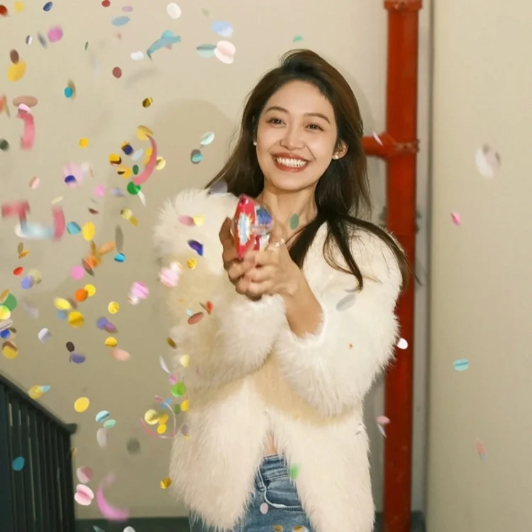 TBD06044978_B4.webp 4pcs Birthday Party Wedding Inflatable Gift Flowers Atmosphere Toy - Image 5