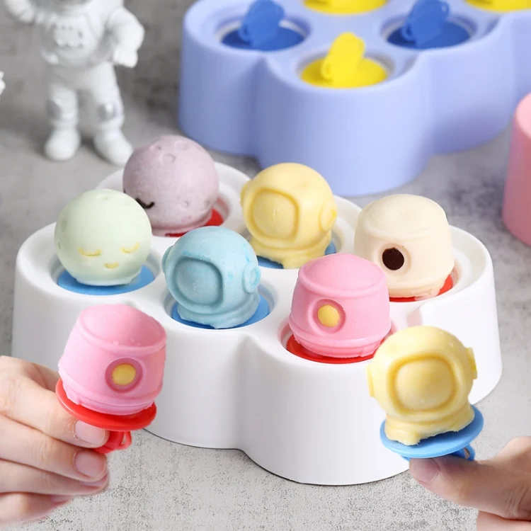 TBD06047382_B7.webp Astronaut Silicone Ice Mold Homemade DIY Popsicle Ice Cream Cartoon Mold - Image 8