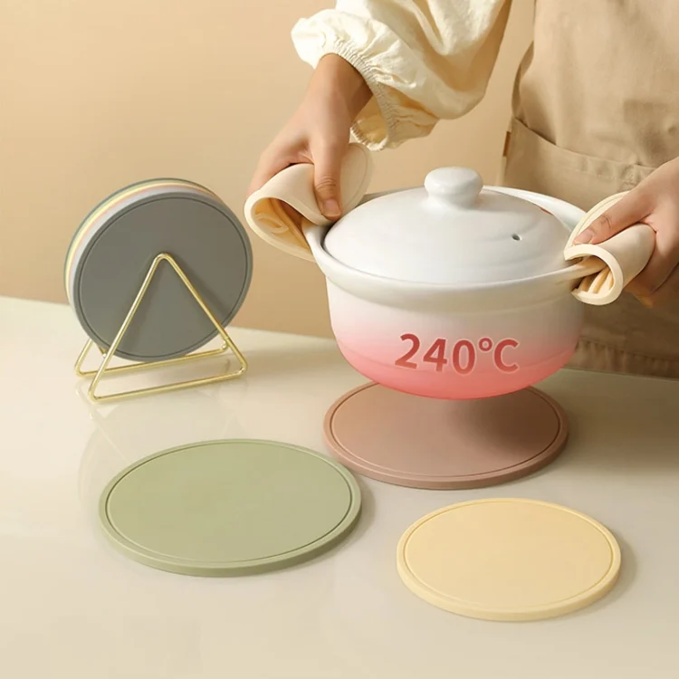 TBD06048408_B1.webp Household Round Heat Insulating Mats Kitchen High Temperature Resistant Silicone Pad - Image 2