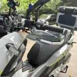 4 In 1 Motorcycle Modification Accessories Horn Windshield Windproof Protective Cover+Handlebar Plastic Throttle Grip Accessories - Image 2