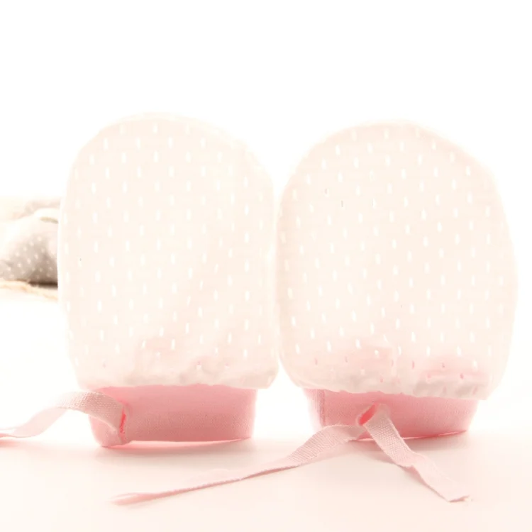 TBD0605024501.webp Newborn Baby Anti-Scratching Mesh Mittens Summer Breathable Elastic Lacing Adjustable Gloves - Image 1