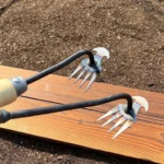 Four-Tooth Dual Purpose Weed Remover Tool Gardening Weed Rake Uprooting Weeding Tool - Image 7