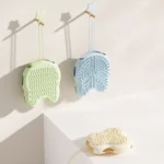 Pet Cleaning And Detangling Comb Cats And Dogs Bathing Brush - Image 2