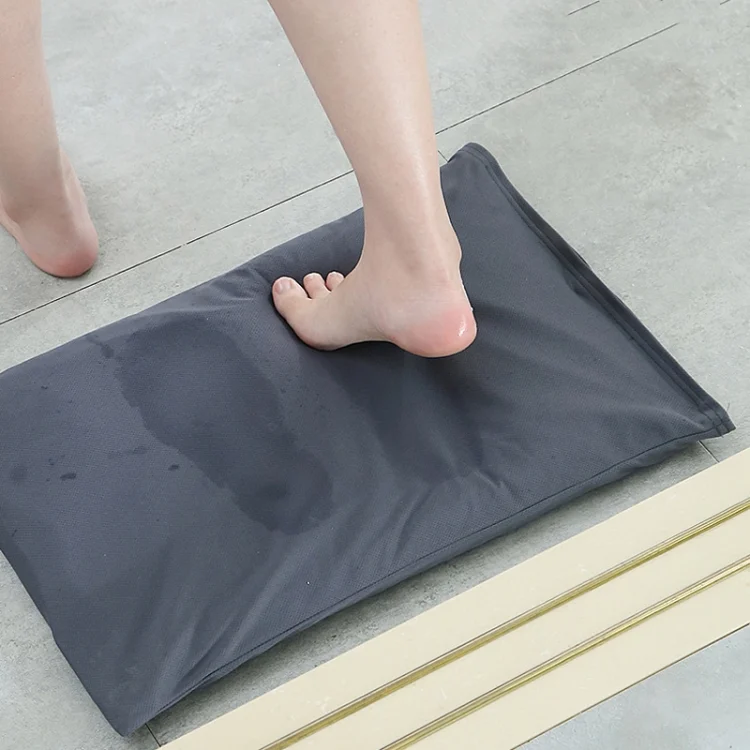 TBD0605447001A.webp Diatomaceous Earth Water-absorbing Quick-drying Floor Mat Bathroom Non-slip Diatom Mud Soft Mat - Image 1
