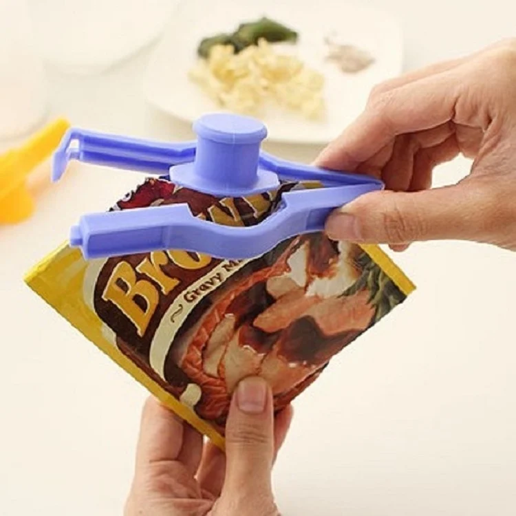 TBD0846368_6.webp Portable Bag Sealing Clip Out Nozzle Kitchen Preservation Tool, Random Color Delivery - Image 7